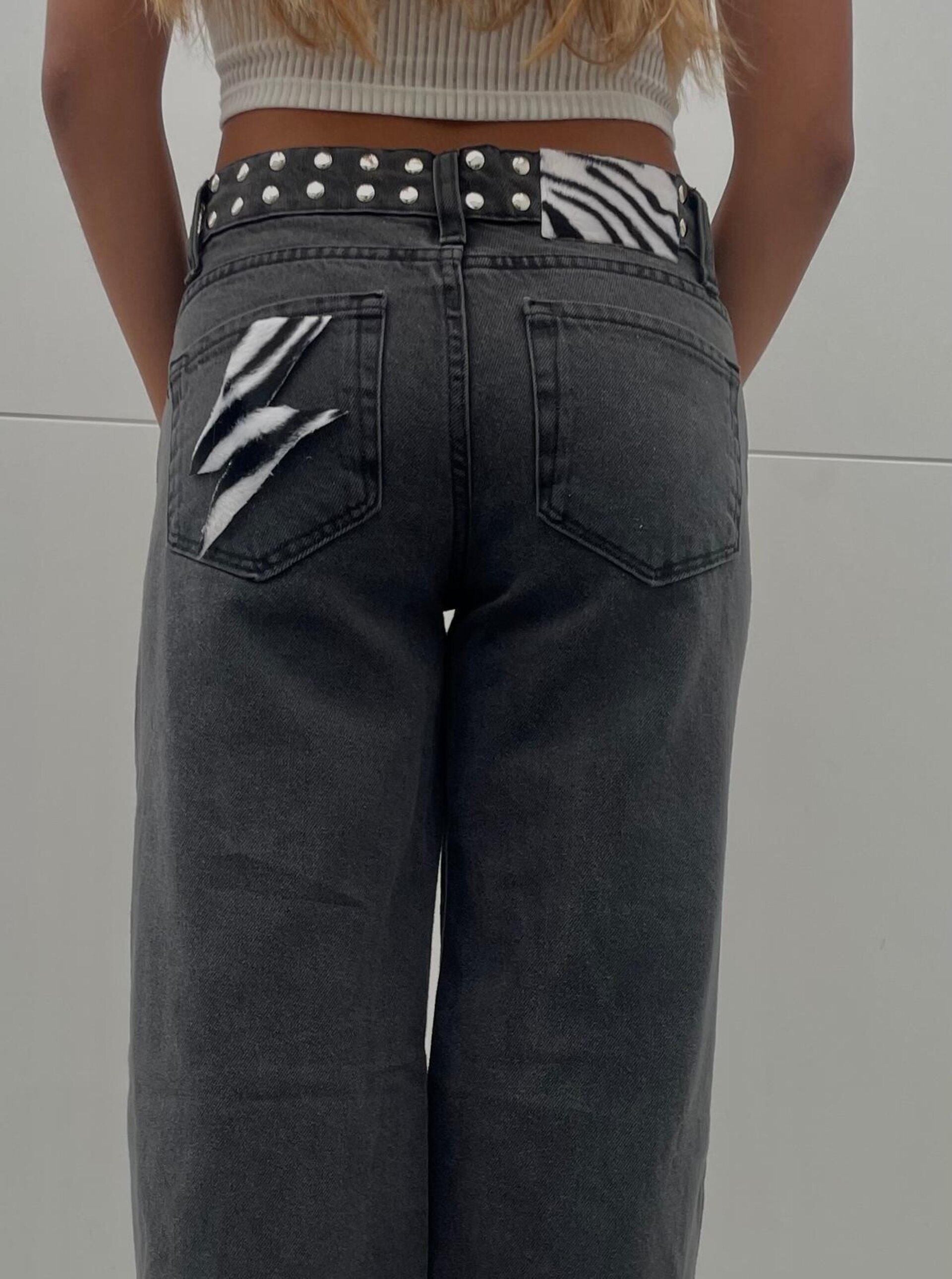 Jeans Zebra Rebel Tachuelas Cintura (leer descripción de rayo)👇 - 4